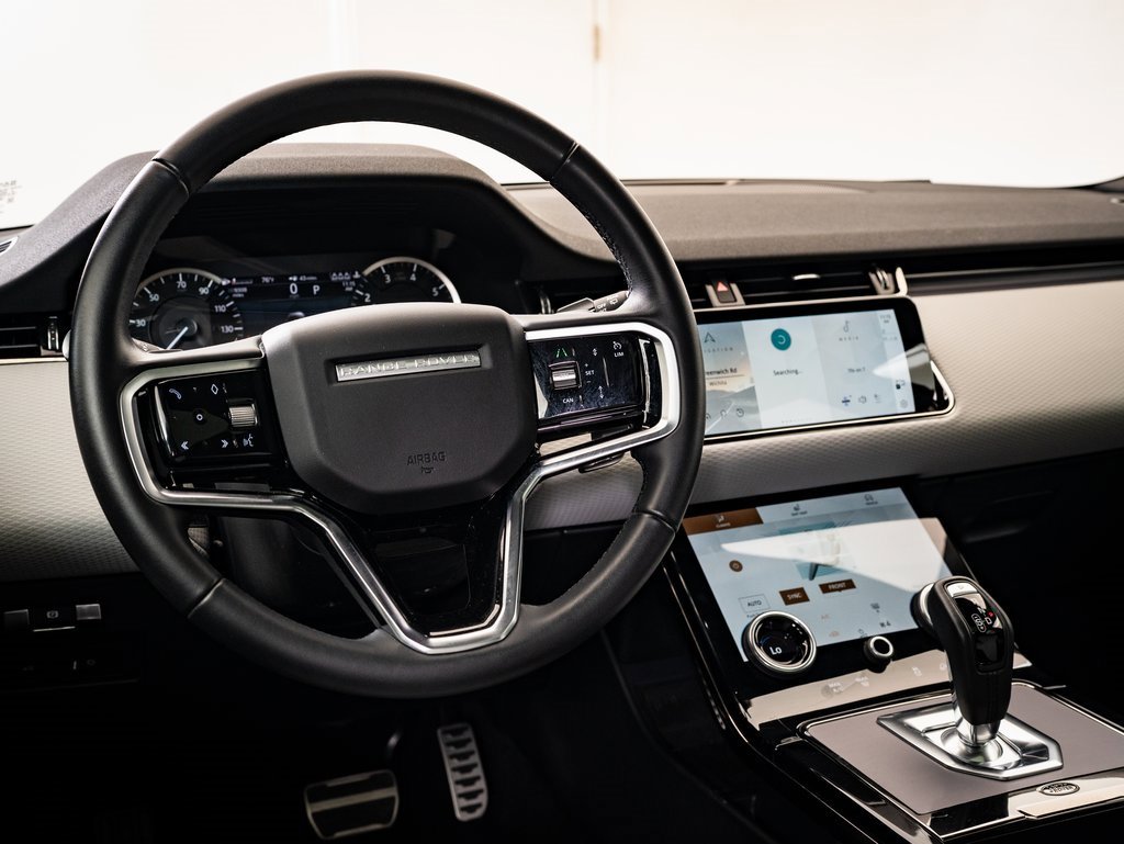 2023 Land Rover Range Rover Evoque R-Dynamic S photo 3