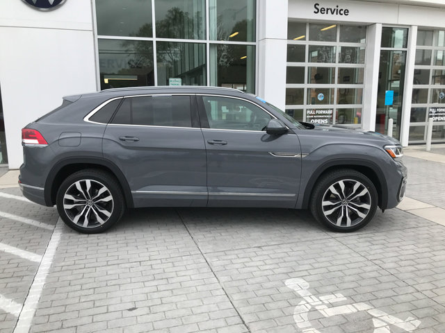 2022 Volkswagen Atlas Cross Sport V6 SEL Premium R-Line photo 9