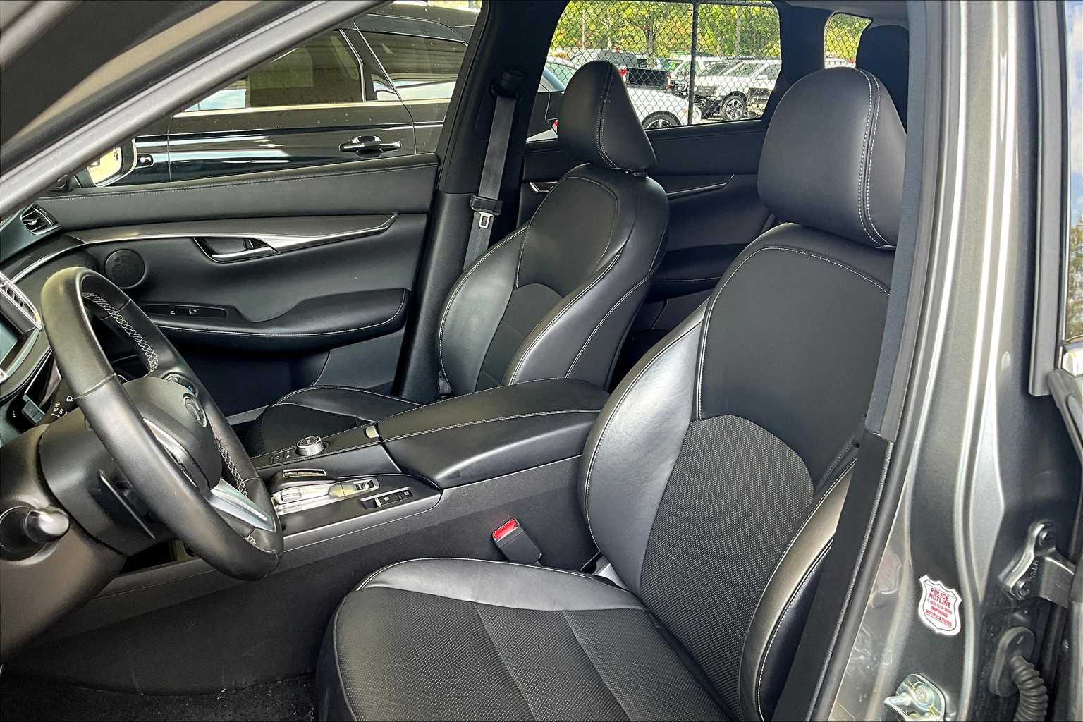 2024 Infiniti QX50 Luxe AWD photo 7