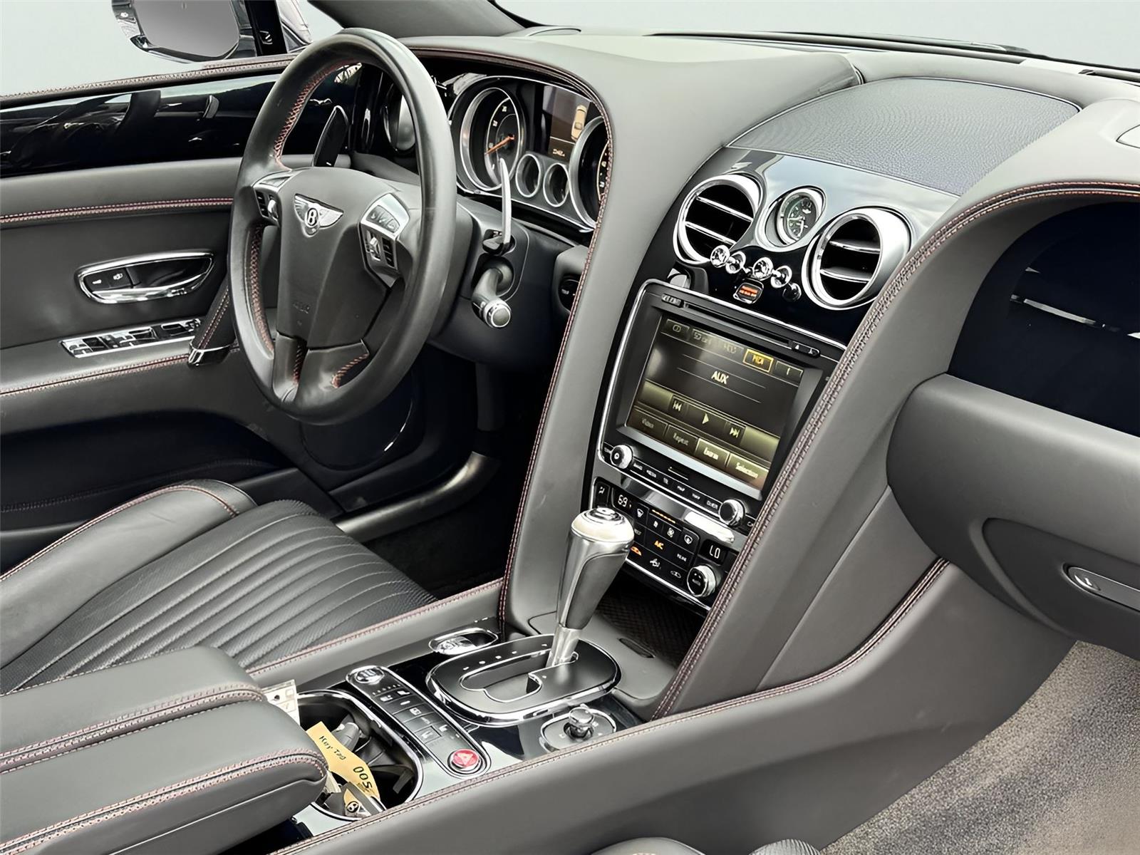 2018 Bentley Flying Spur V8 S photo 17