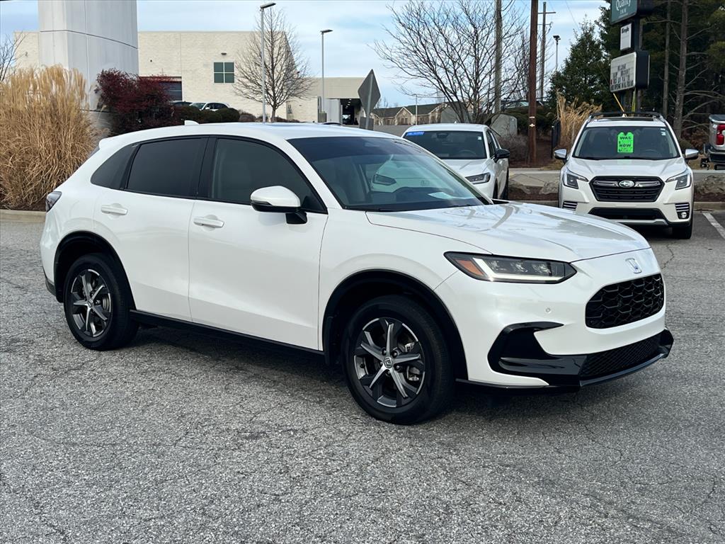 2025 Honda HR-V EX-L's photo