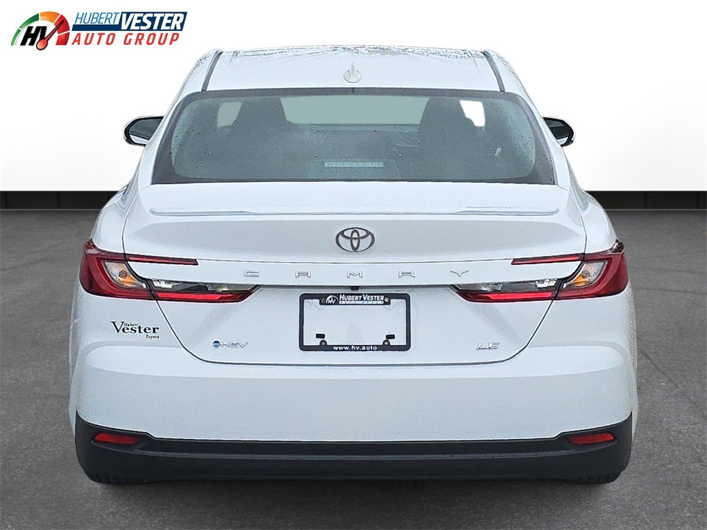 2025 Toyota Camry LE photo 6