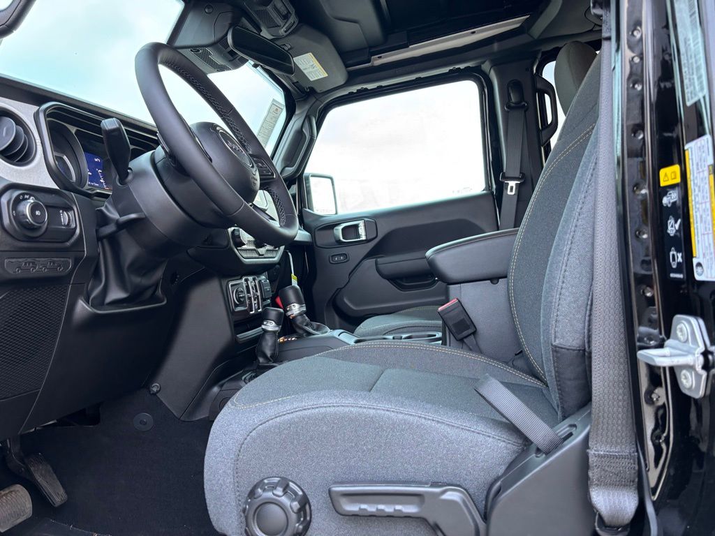 2025 Jeep Wrangler Sport S photo 8