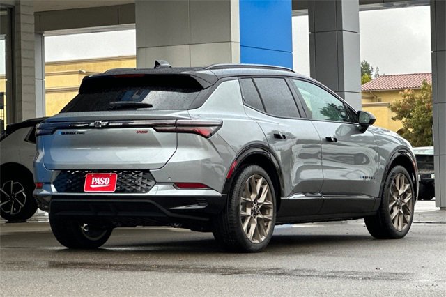 2026 Chevrolet Equinox EV 3RS photo 4
