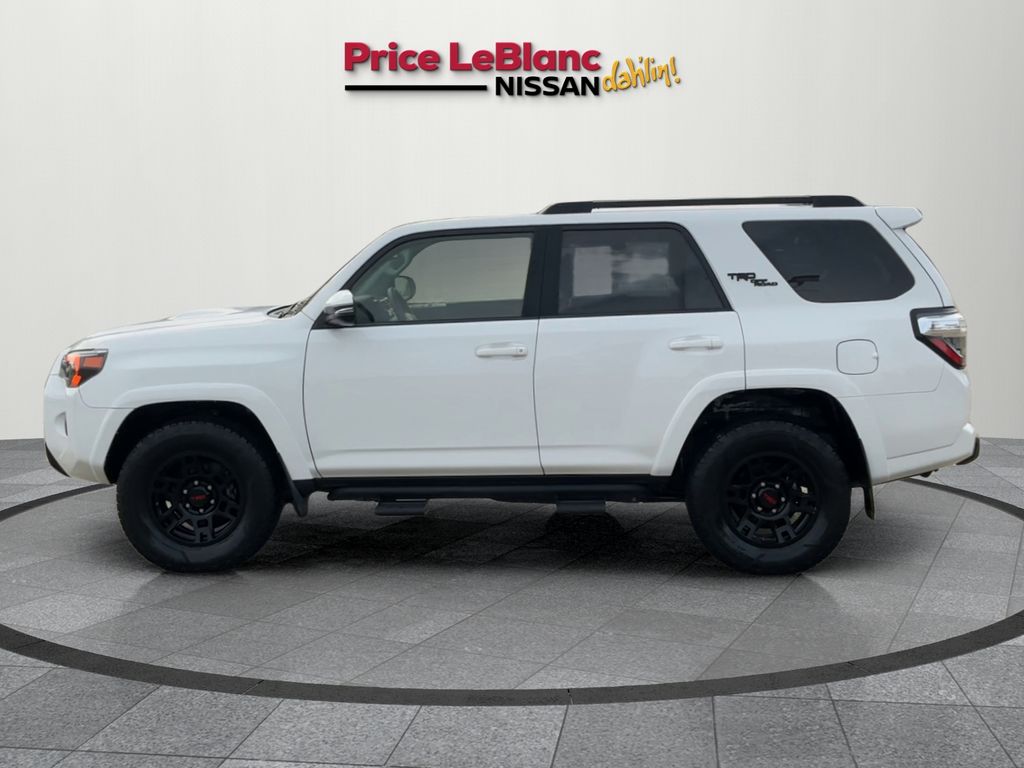 2019 Toyota 4Runner TRD Off-Road photo 4