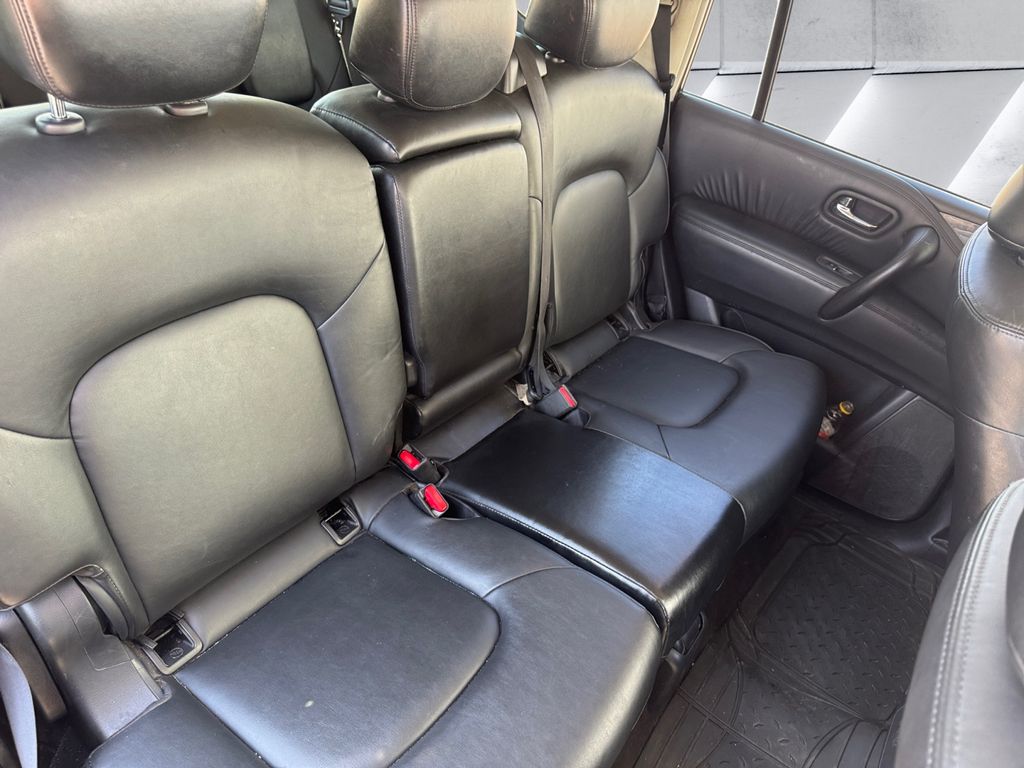 2021 Nissan Armada SV photo 16