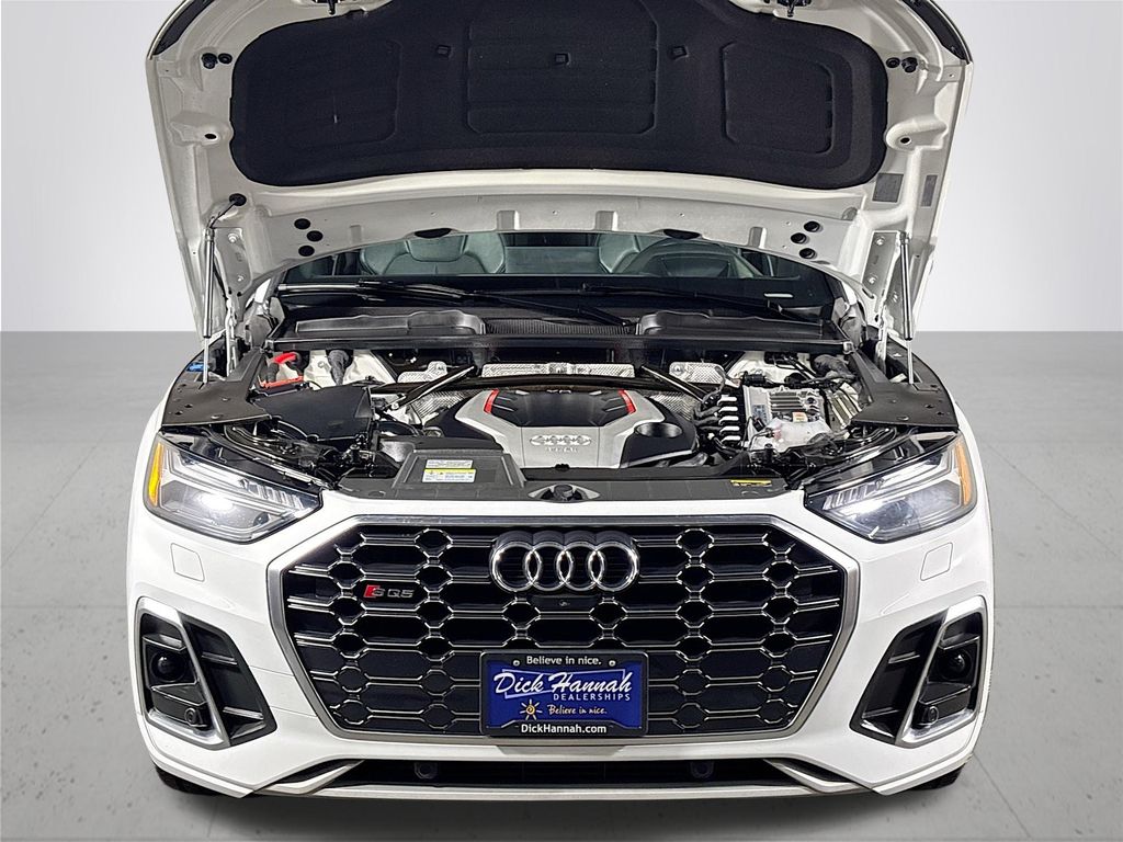2021 Audi SQ5 Prestige photo 16