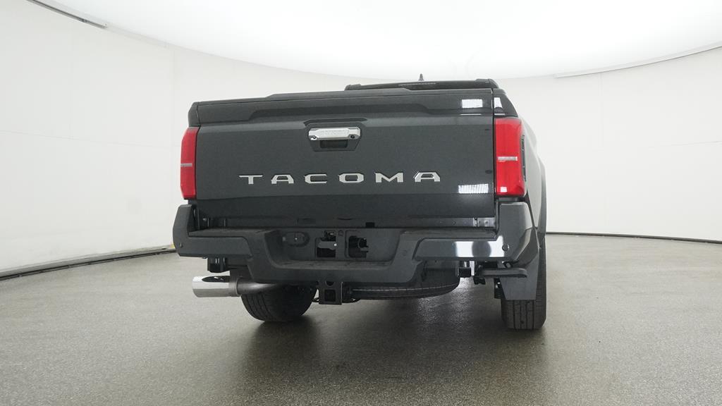 2025 Toyota Tacoma Limited photo 17