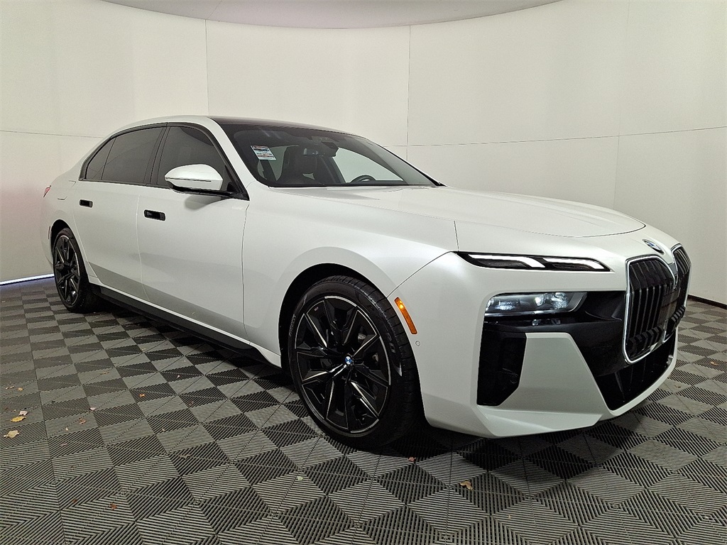 2023 Bmw 760i xDrive photo 2