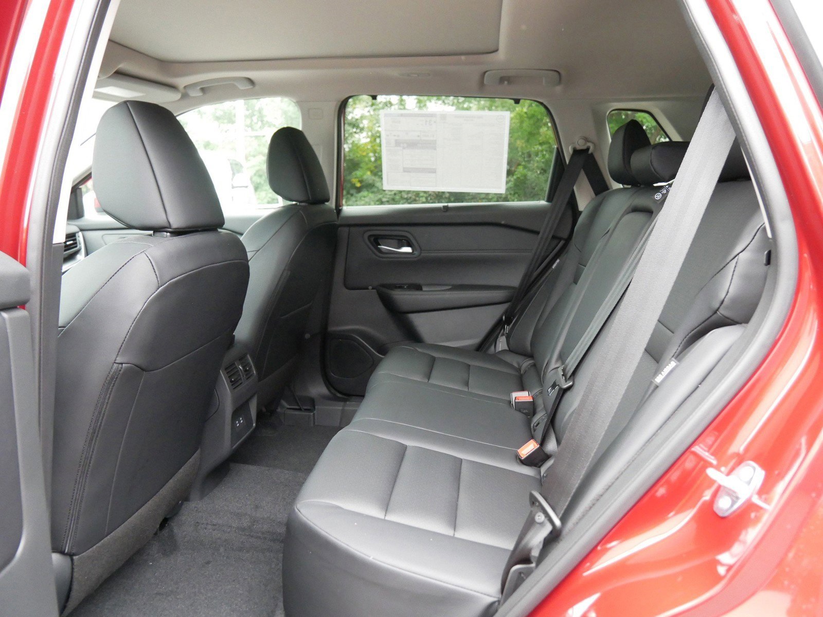 2026 Nissan Rogue SV photo 6