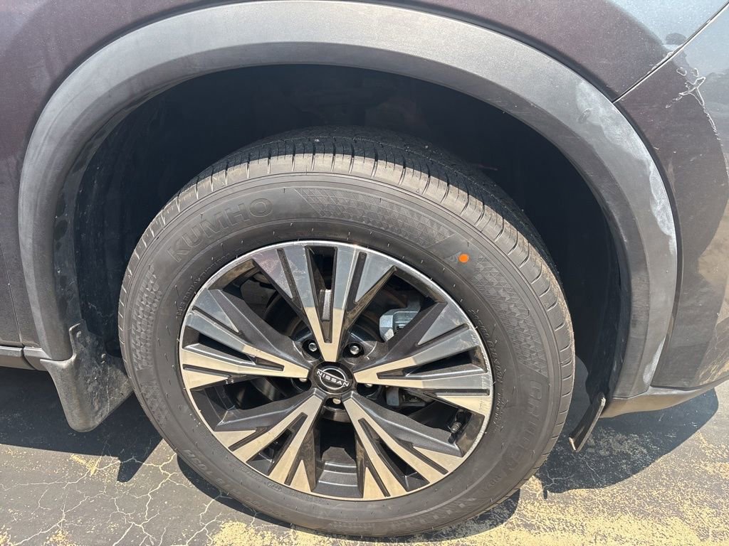 2023 Nissan Rogue SV photo 14