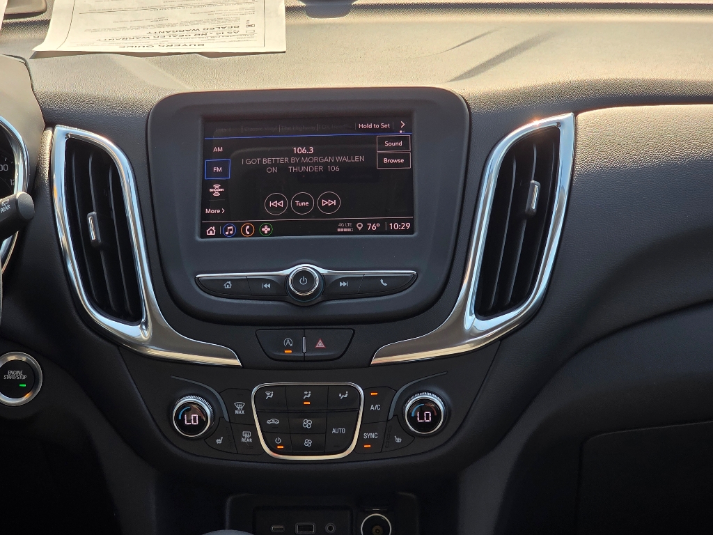 2023 Chevrolet Equinox LT photo 3