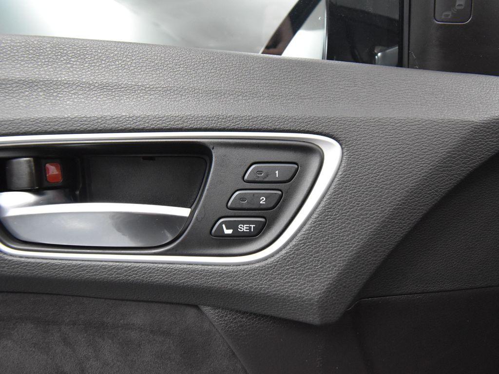 2019 Acura TLX 3.5L Advance SH-AWD photo 16