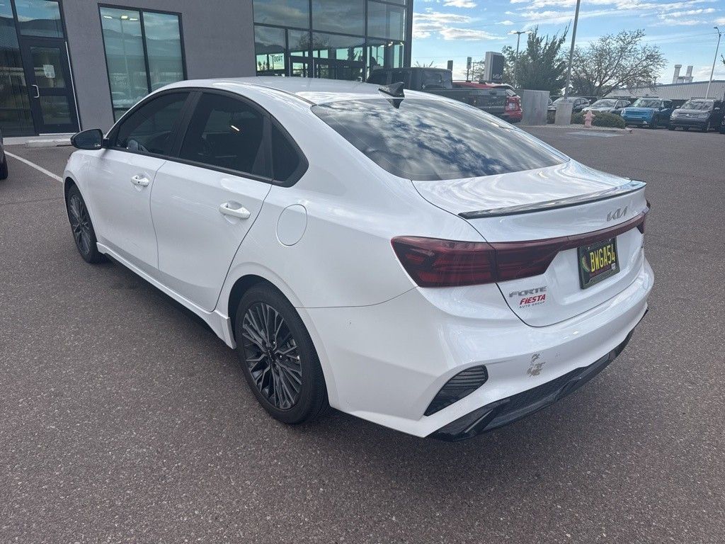 2024 Kia Forte GT-Line photo 4
