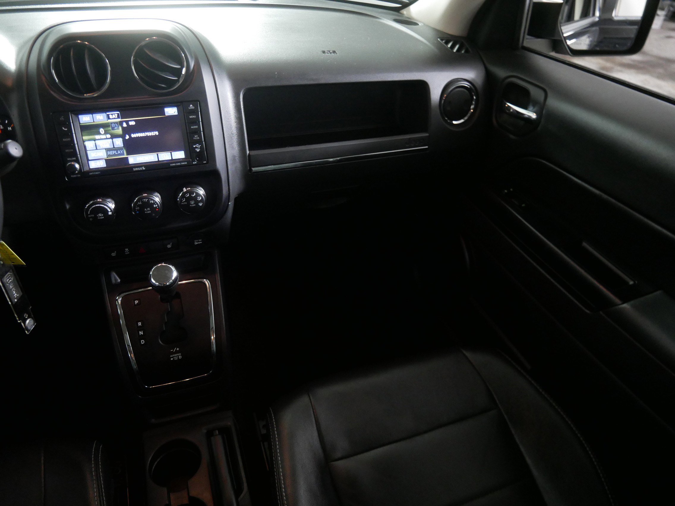 2016 Jeep Patriot High Altitude Altitude Edition photo 11