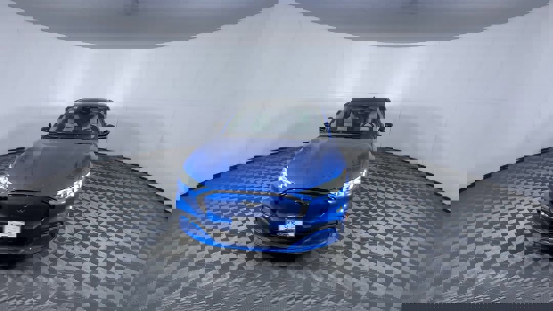 2025 Ford Mustang Mach-E Premium photo 3