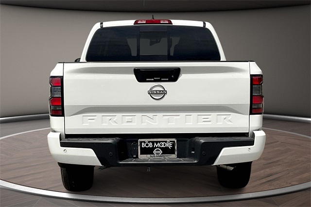 2025 Nissan Frontier SV photo 4