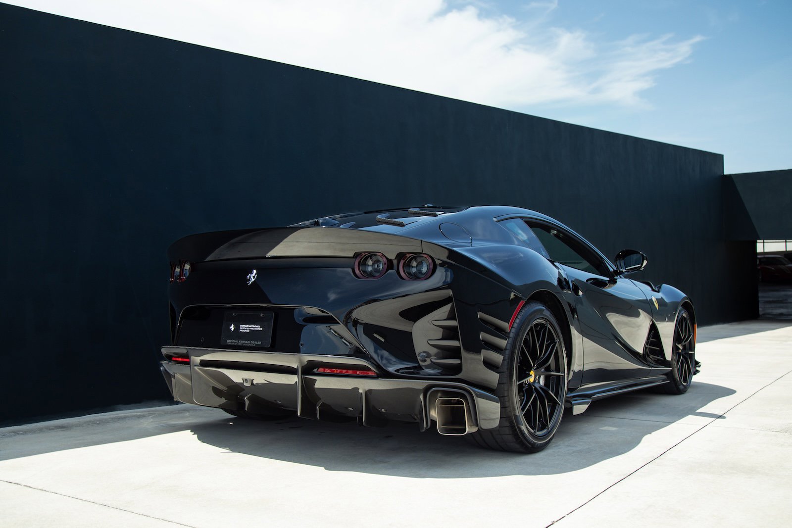 2024 Ferrari 812 Competizione photo 15