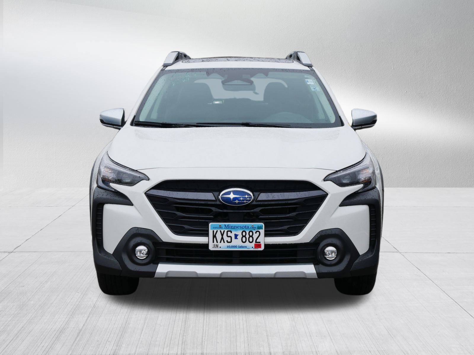 2024 Subaru Outback Touring photo 2