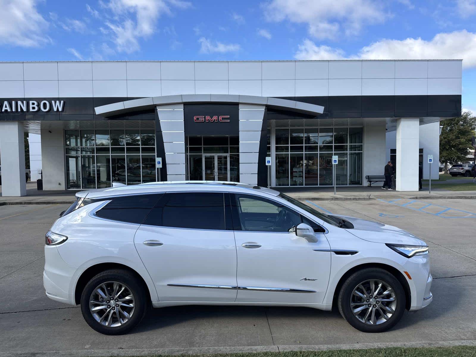 2022 Buick Enclave Avenir's photo