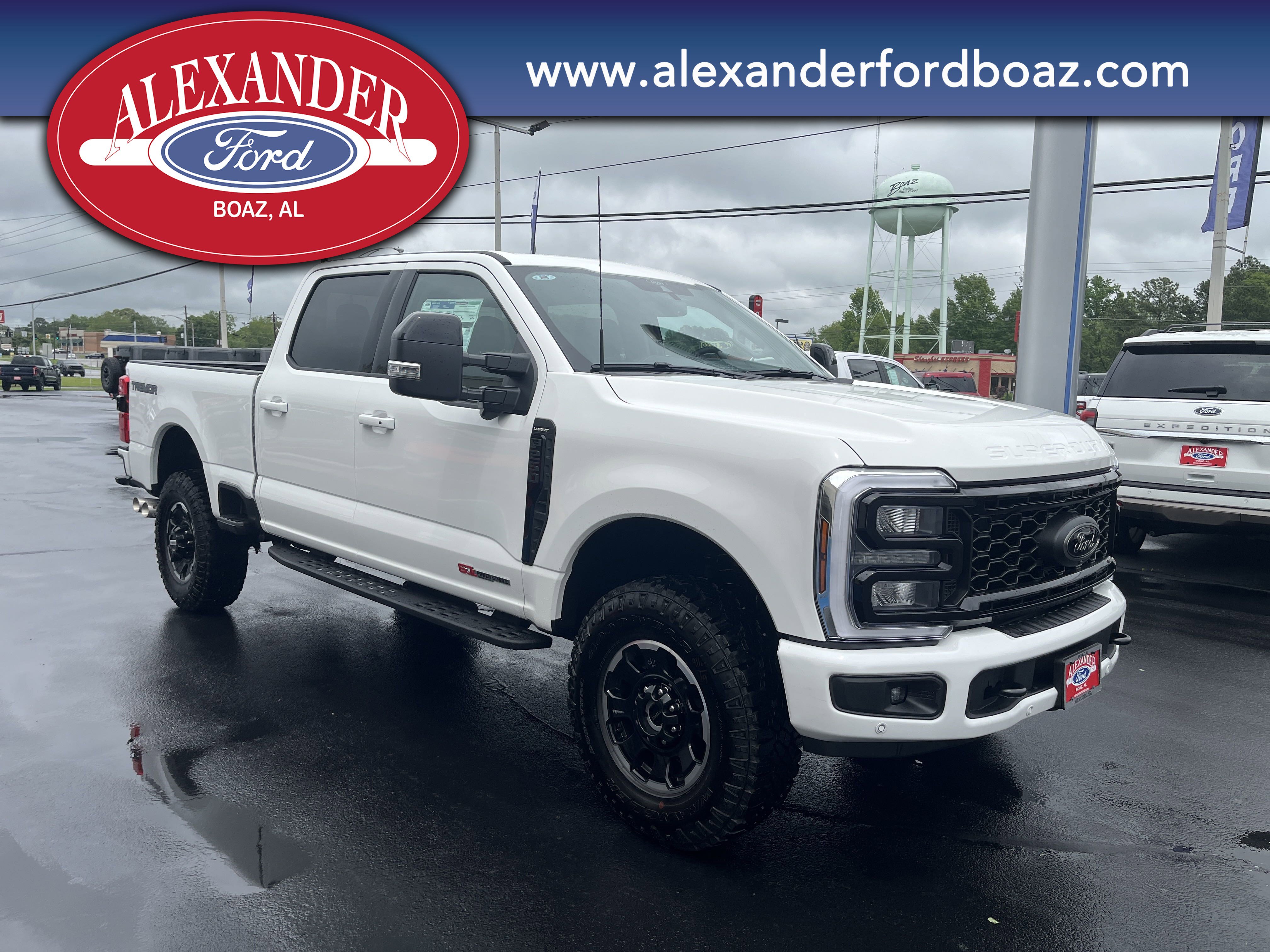 2025 Ford F-250 Lariat photo 2