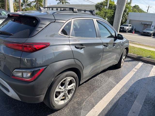 2023 Hyundai Kona SEL photo 3