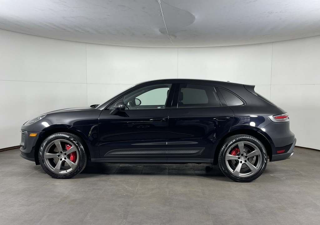 2022 Porsche Macan S photo 2
