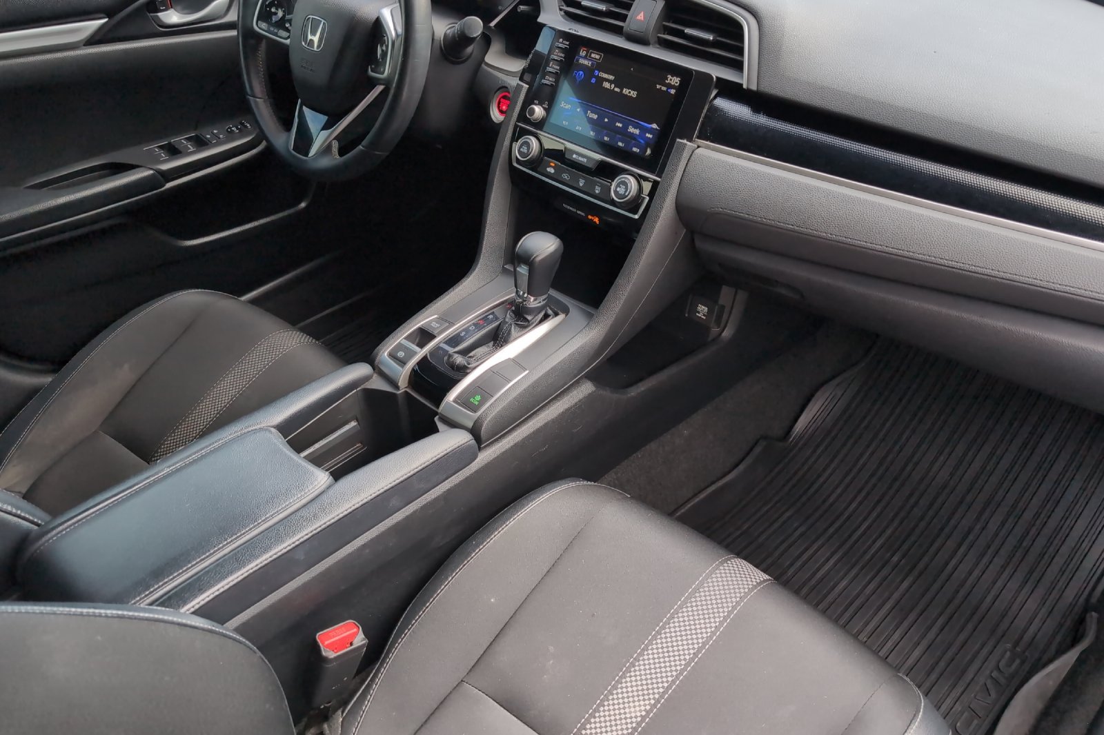 2019 Honda Civic Sport photo 15