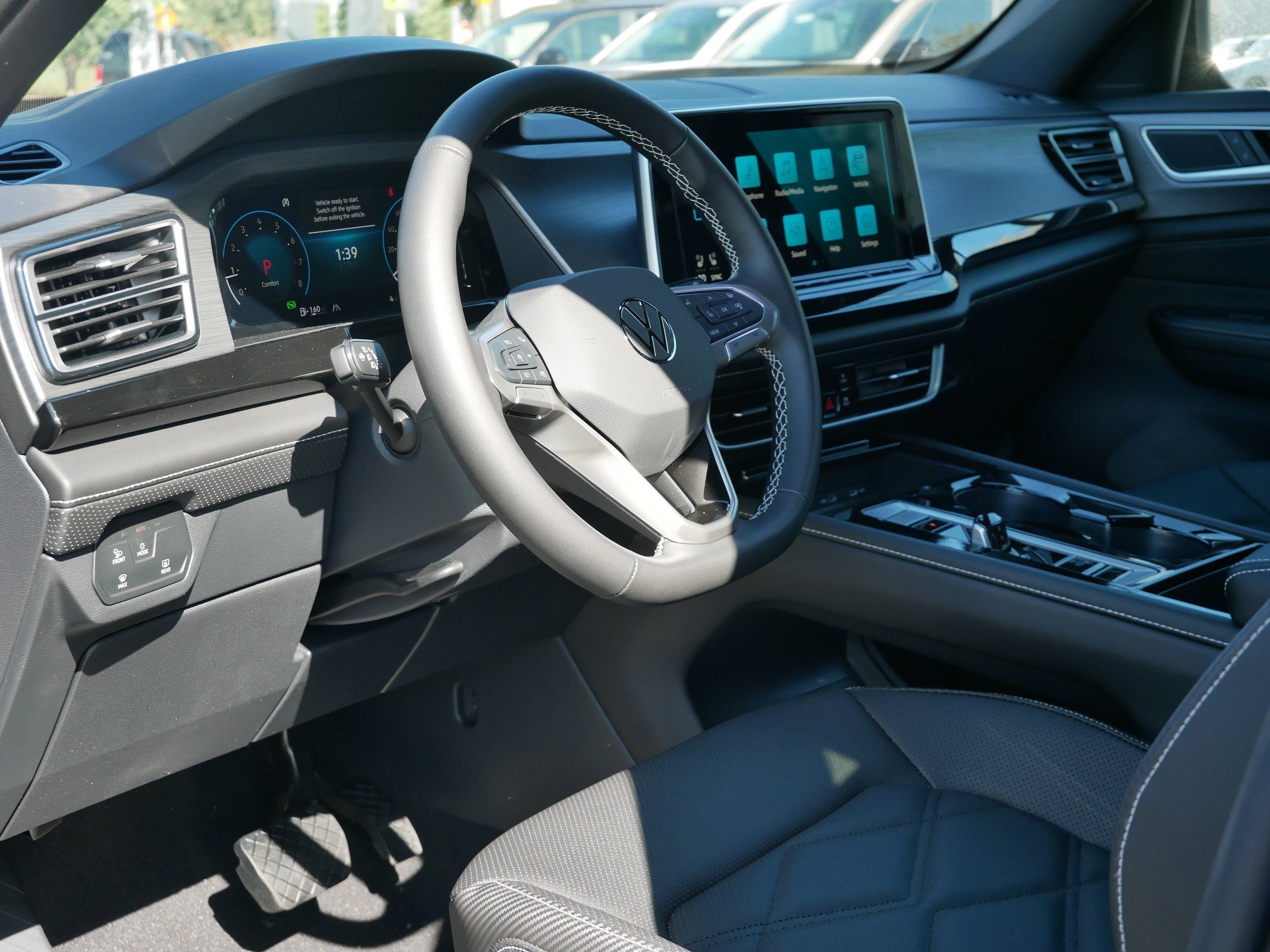 2026 Volkswagen Atlas Cross Sport SE Technology photo 2