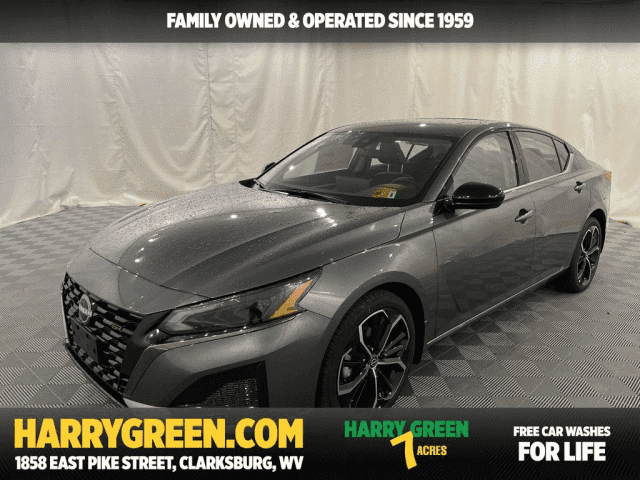 2025 Nissan Altima SR's photo