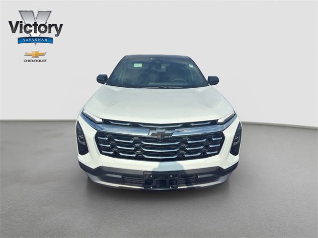 2026 Chevrolet Equinox photo 2