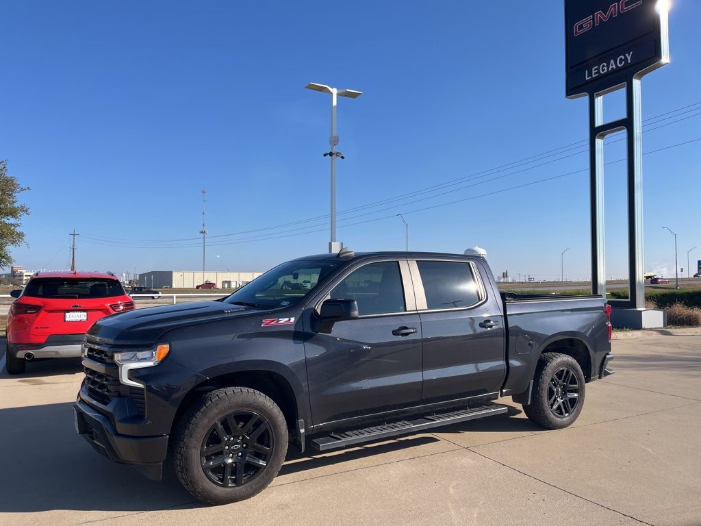2023 Chevrolet Silverado 1500 RST's photo