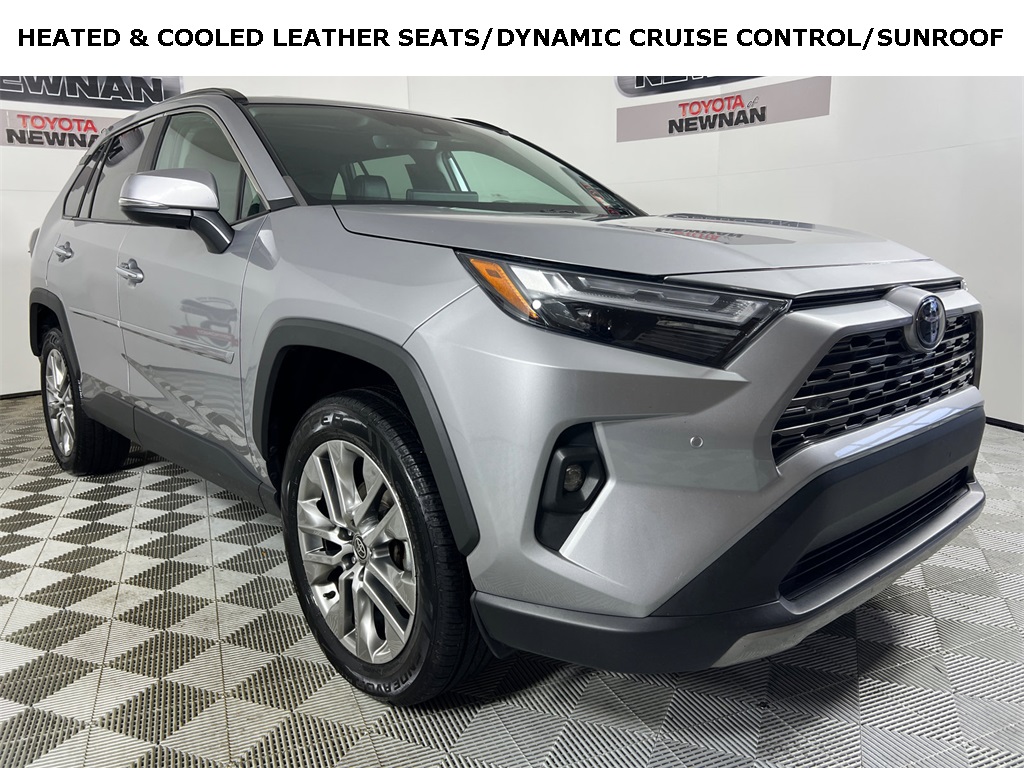 2023 Toyota RAV4 Limited's photo