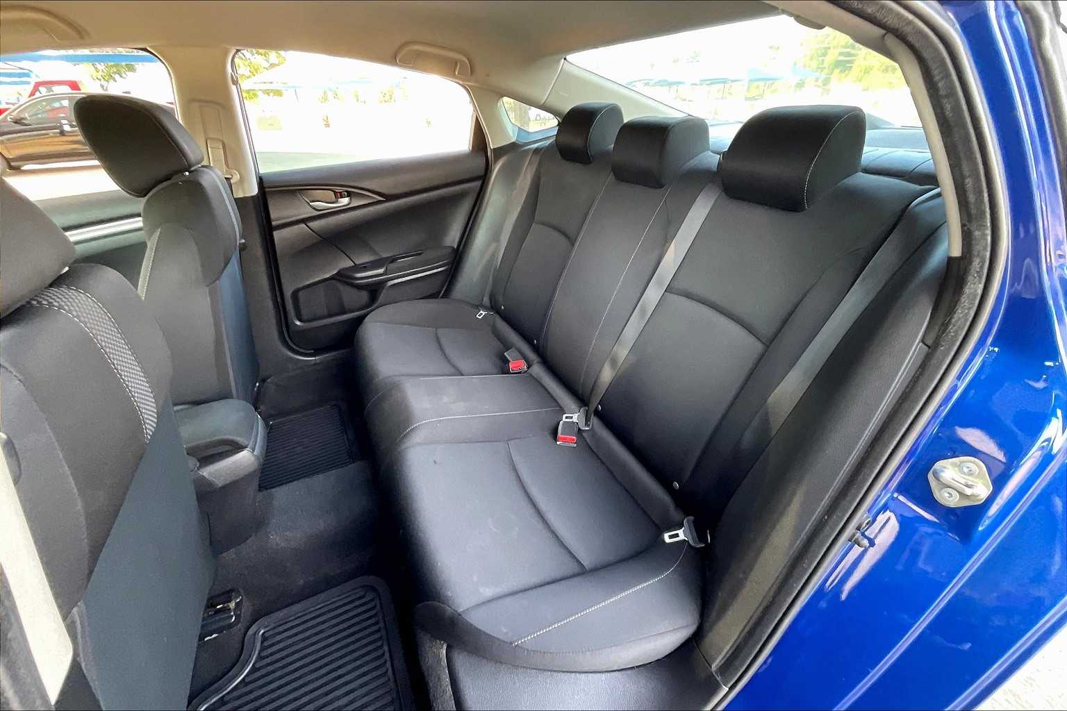 2019 Honda Civic LX photo 19
