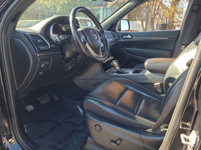 2021 Jeep Grand Cherokee Anniversary Edition photo 3