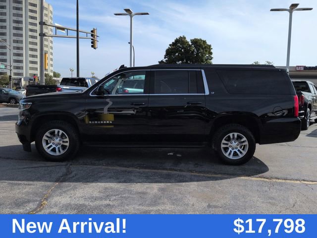 2019 Chevrolet Suburban LT photo 3