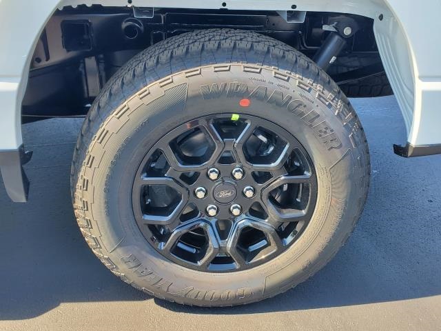 2025 Ford F-150 XLT photo 4