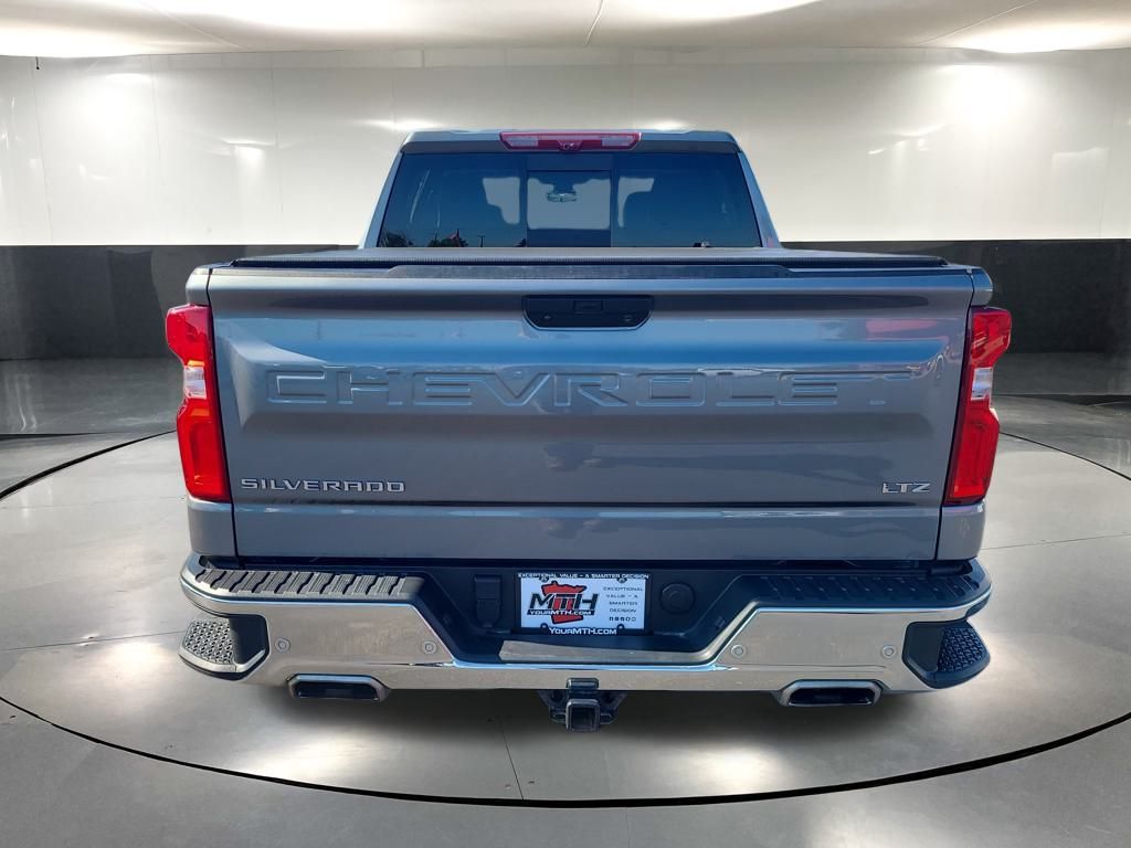 2021 Chevrolet Silverado 1500 LTZ photo 4
