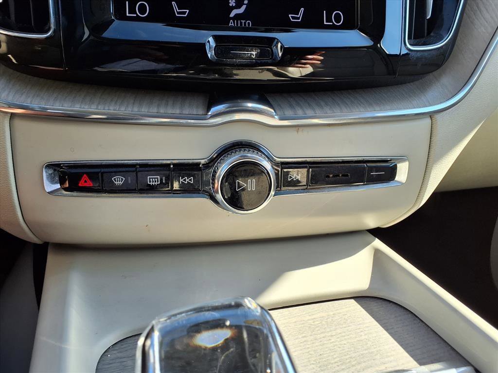 2021 Volvo XC60 Recharge T8 Inscription photo 20