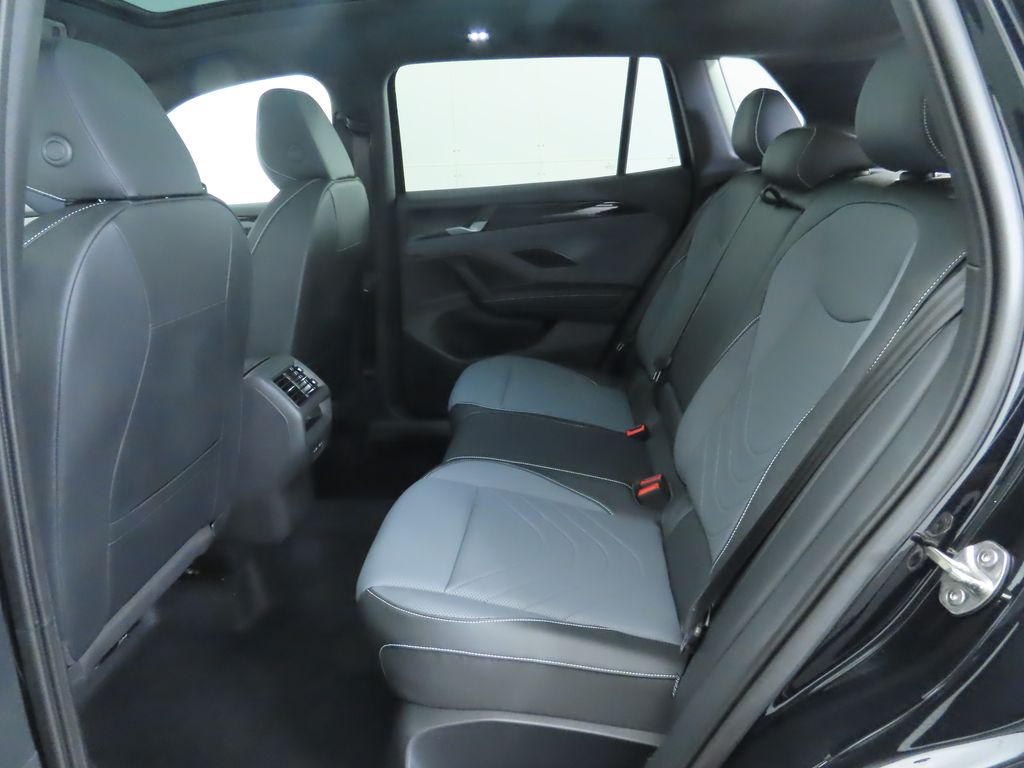 2025 Volkswagen Tiguan SE R-Line Black photo 20