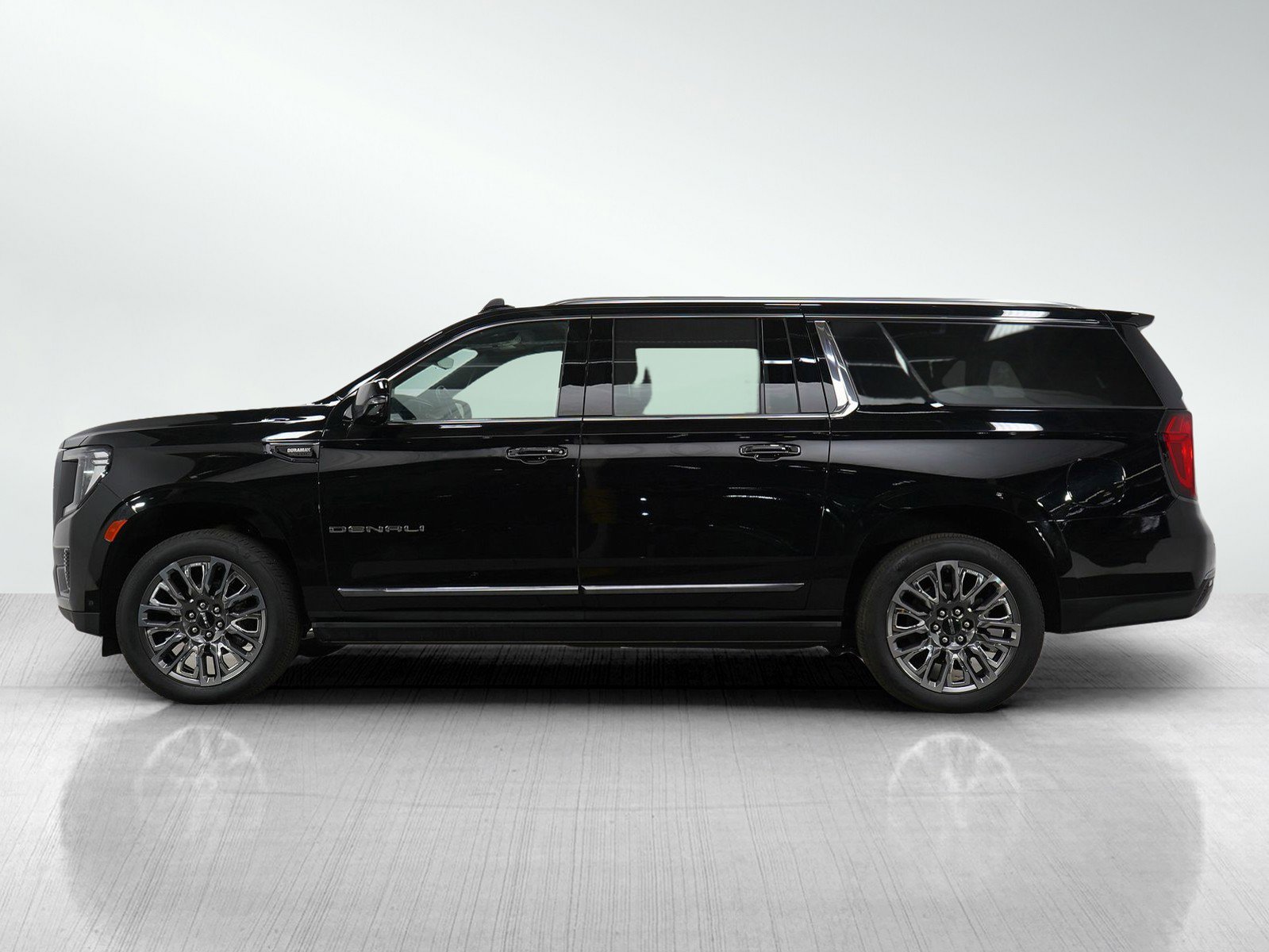 Used 2023 GMC Yukon XL Denali Ultimate with VIN 1GKS2KKT4PR544453 for sale in Bloomington, Minnesota