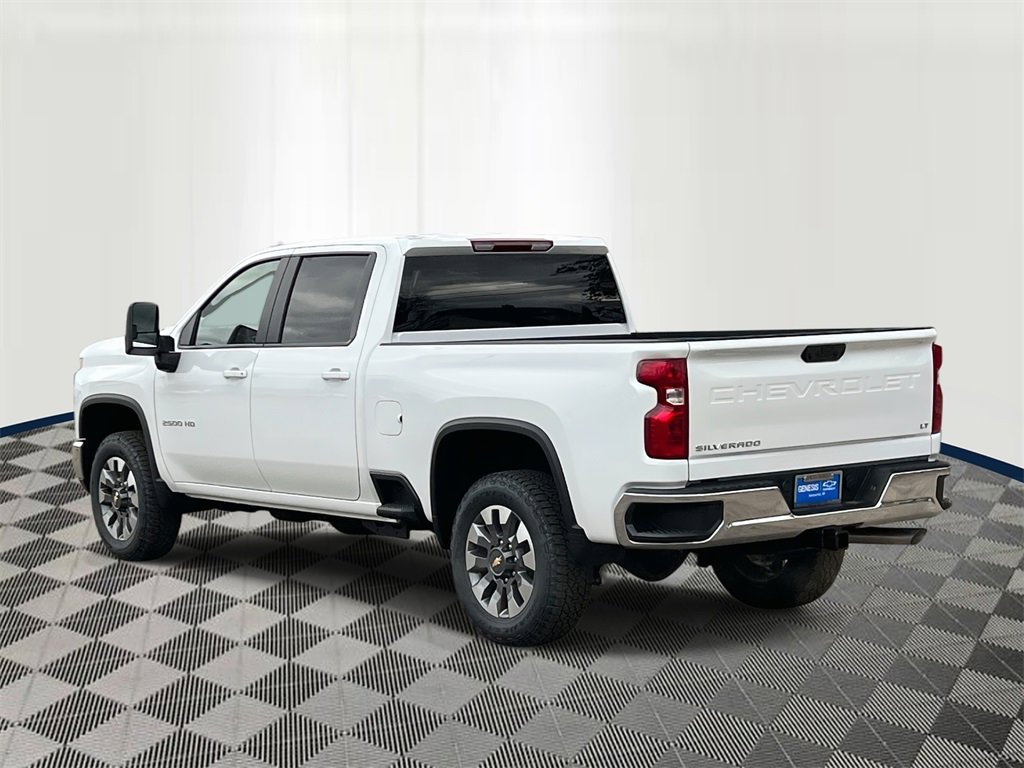 2026 Chevrolet Silverado 2500HD LT photo 3