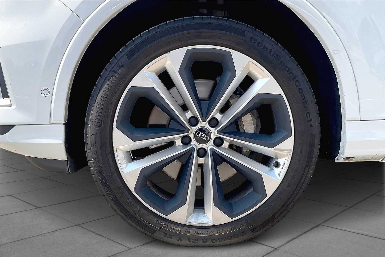 2021 Audi Q7 Premium Plus photo 7