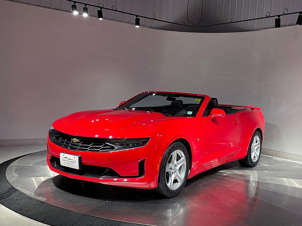 2019 Chevrolet Camaro 2LT photo 2