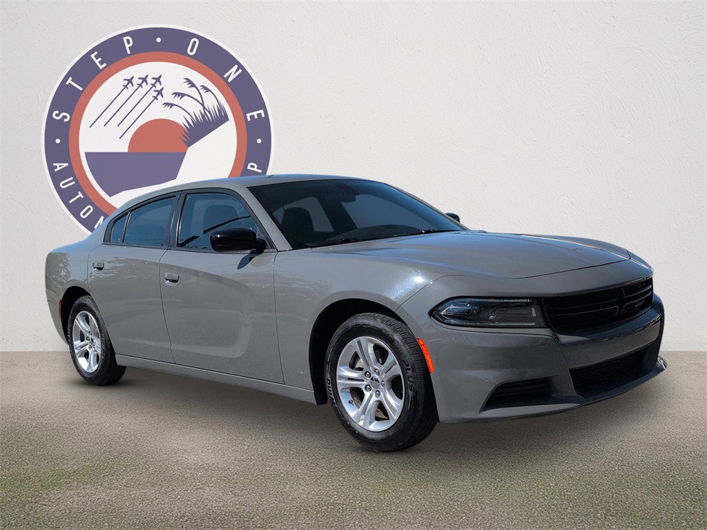2023 Dodge Charger SXT photo 2