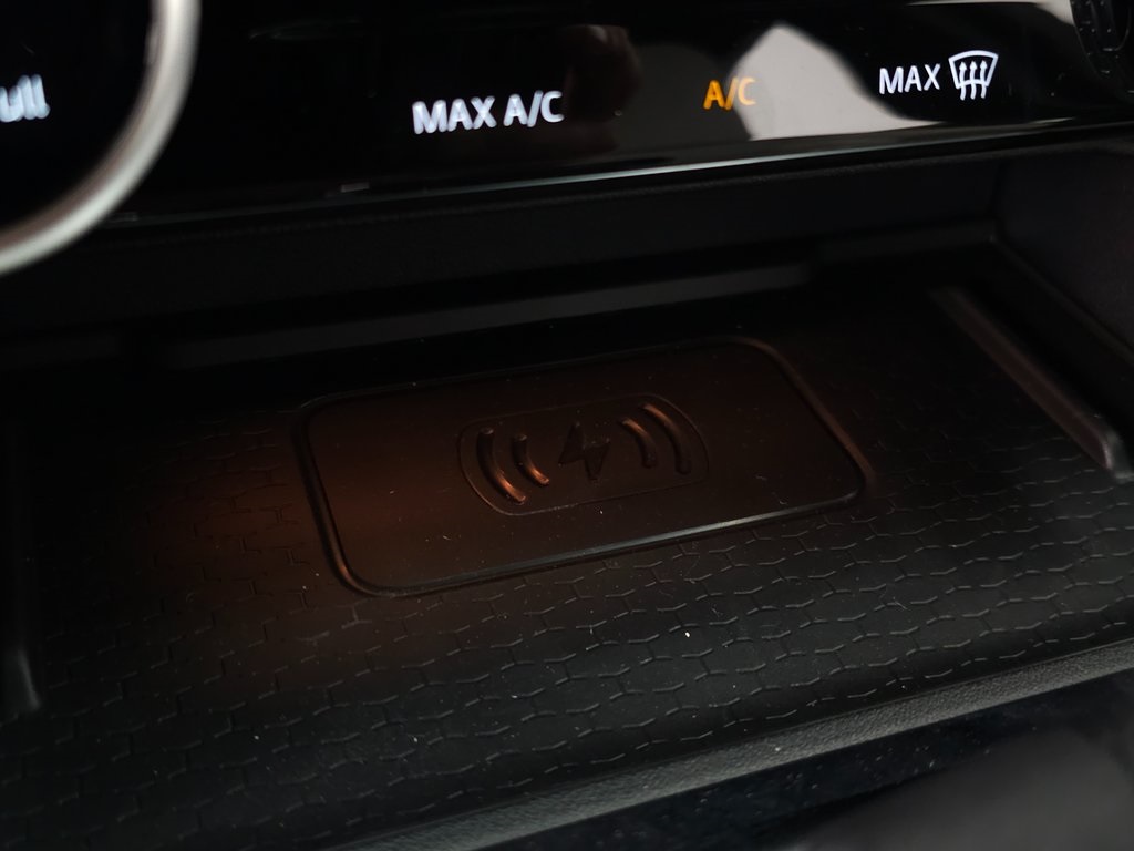 2026 JAGUAR F-PACE - Image 30