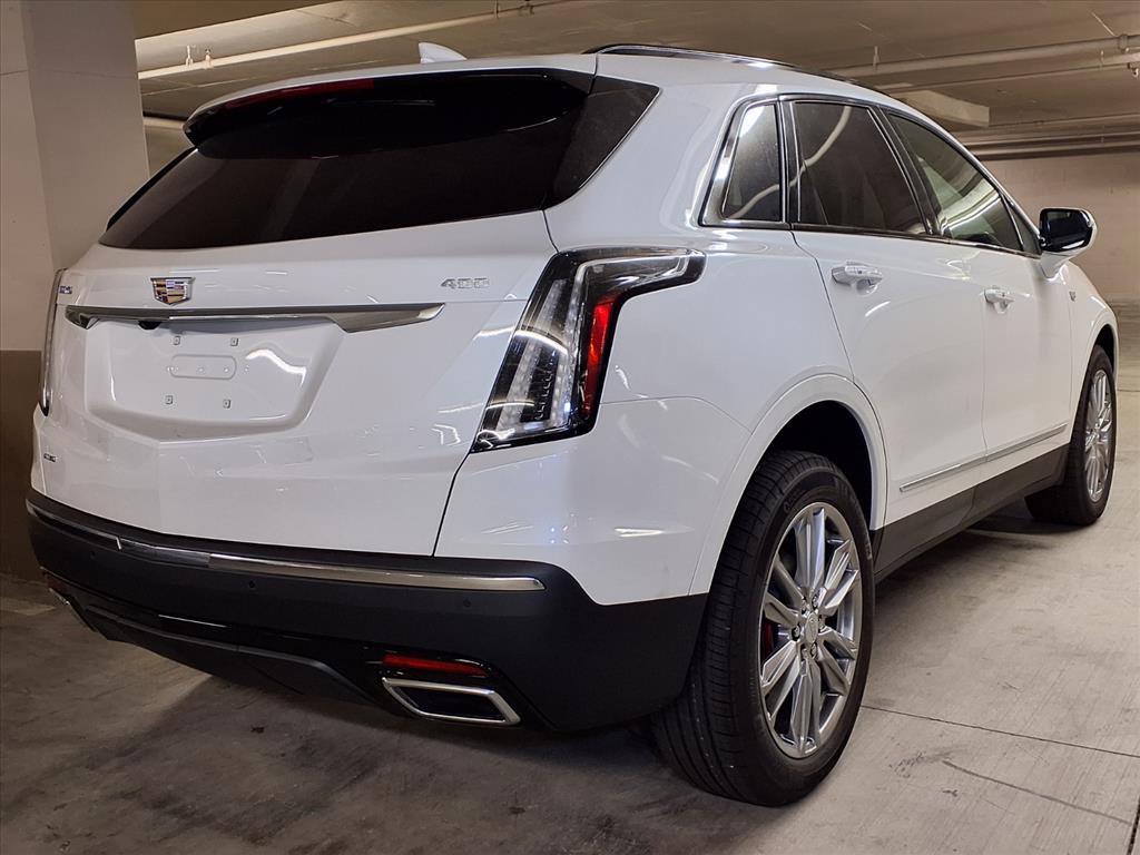 2025 Cadillac XT5 Sport photo 8