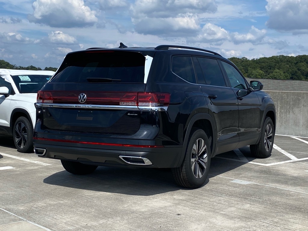 2026 Volkswagen Atlas SE photo 3