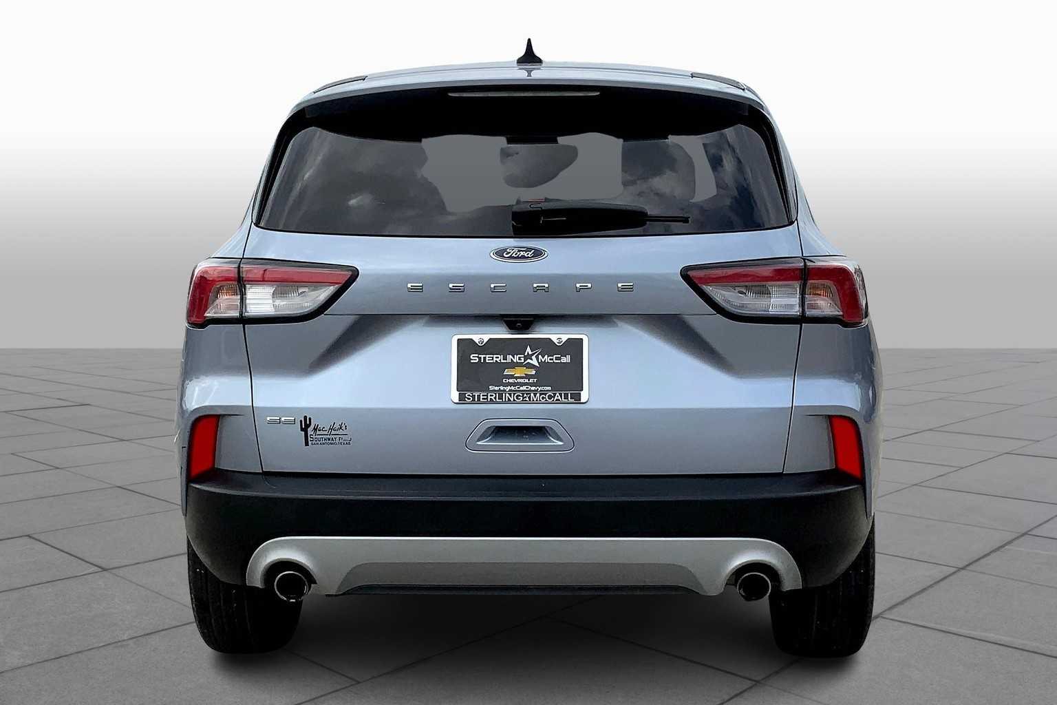 2022 Ford Escape SE photo 4