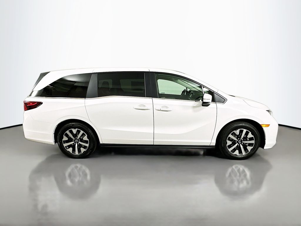 2026 Honda Odyssey EX-L photo 3